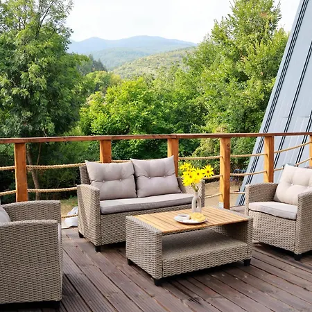 فيلة Woodra A-frame *